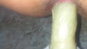 dulce penetrada a trans con dildo casero