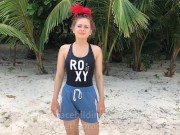 Сексуальная тренировка с безумным тренером Часть 2: На пляже  1/16