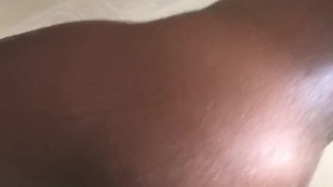 Shaking my juicy booty