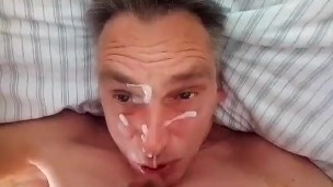 Starting the weekend with a cum self facial
