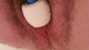 Using a Hitachi on My Big Clit While Squirting Piss