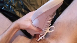 4K - Masturbate with white Puma sneaker until i cum