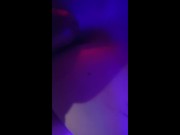 Тёлка с крутой задницей пришла поскакать на члене сводного брата 16/16