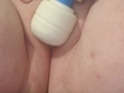 Fat juicy pussy cums in mins