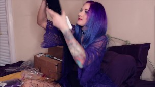 FIONA RAVEN OPENS HER NAUGHTY FAN MAIL