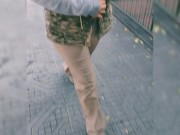 caminando en la calle