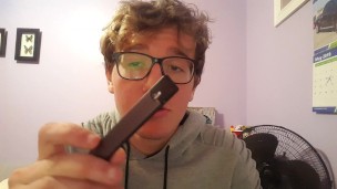 JUUL REVIEWS WITH JASON BLACK (WHY ARE THEY TRASH?)