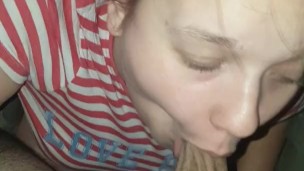 Sexy ass babe gives lucky big dick best deepthroat till he nut in her mouth