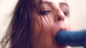 Sucking Turns Me On 1