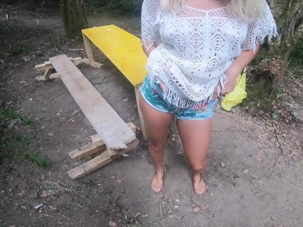FUCK IN PUBLIC AFTER SUNDAY BBQ WITH CREAMY CREAMPIE