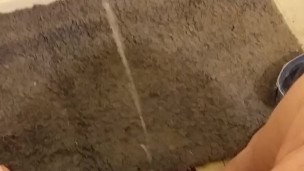 Fat guy cums before bed 