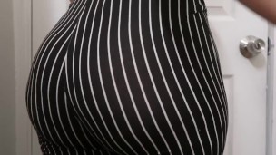 AMATEUR TEENS FAT ASS BOUNCING IN SEE THROUGH PANTS