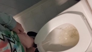 trans girl pisses for u