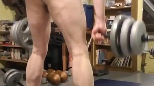 Deadlifts nude