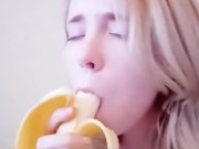 Compilation 18 year old teen sucks a banana, imagining that it is a dick 13/16