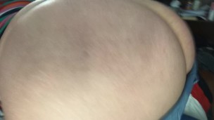 BBW Teen Shakes ass 