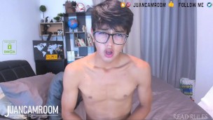 I'M JUANCAMROOM, WOULD YOU LIKE SEE MY BIG DICK?