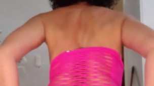HOT MILF MASTURBATING