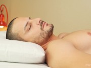 ESTE ES PARA LAS CHICAS - Mira su cara mientras se lo chupo 9/16