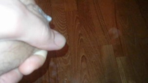 I masturbate and have a huge cumshot on the floor