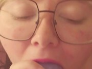 Sloppy blowjob with huge cumshot 