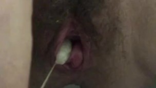 CLOSEUP PEE & TAMPON REMOVAL