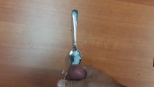 Cum on spoon