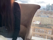 Публичная маструбация с Ловенс Луш в такси и в ресторане 13/16