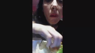 Miss Wagon Vegan Fetish - Crunchy Crunchy Peperoni - Mukbang Asmr Italiano