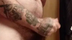 A quick wank to start the day