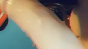Babe show's that she can deep throat
