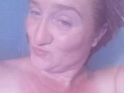 Shower fun - Screenshot 1 of 16 - HD