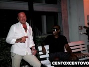 Trombata da un nero e da un manipolo di sconosciuti fans cxc 4/16