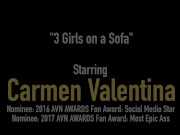 Petite Carmen Valentina Kate England & Kendra Lynn Eat Pussy 1/16