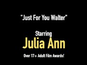 Jizz Making Julia Ann Pleasures Her Pussy For A Fanatic Guy! 1/16