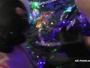 Strat rub limp dick suck to make him hard for Xmas cum on my face