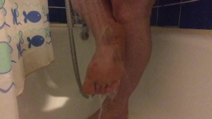shower feet clip