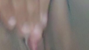 Fat wet pussy creaming all over