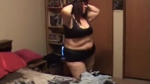 BBW Prepares to take photos shows ass and tits while getting ready - Not HD