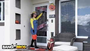 BANGBROS - Where's Bruno's Dick? Inside A Pumpkin, Waiting For Evelin Stone