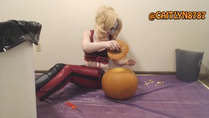 Harley Quinn Cleans Out a Pumpkin (Part1 of 2)