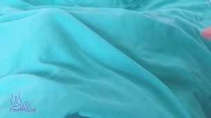 Morning FOOTJOB with my Sexy  Girlfriend (Amateur Couple)