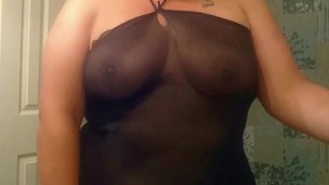 I just wanna feel some deep strokes up in my pussy 