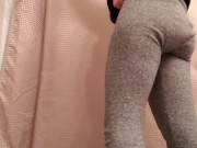 Ass Grab In Leggings And Rear View Piss 1/16