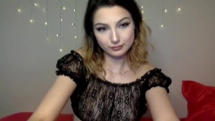 TEEN CAMGIRL FINGERS HERSELF IN HER BEDROOM LIVE ON CHATURBATE RECORDING