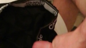 Huge Cumshot.. I'm not alone