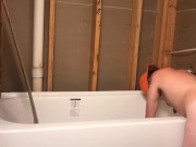 Bathtub  - Screenshot 8 of 16 - Alone