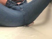 Solo female masturbation squirt in bathtub