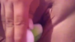Me Penetro con un desodorante.18 años video casero