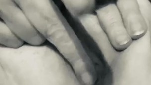 Skarlet Moon Loves to Rub her Clit and Finger her Pussy 
